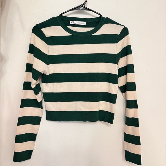 Zara | Tops | White And Green Cropped Long Sleeve Ribbed
